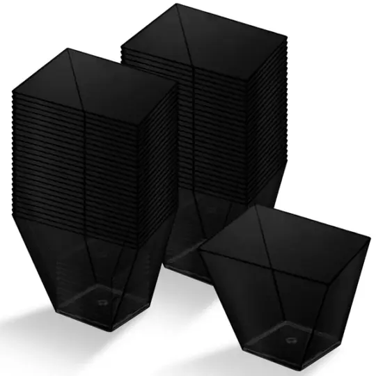 Bol plastico cuadrado reutilizable asimetrico negro 180 cc7.5x7.5 cm. 25 ud.